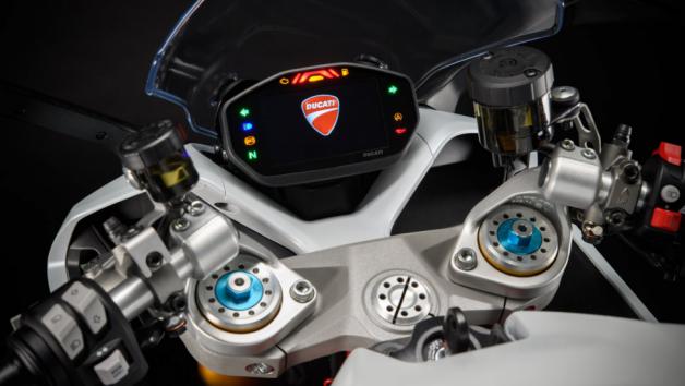Ducati Supersport 950: Πιστάδικες αρετές με Cornering ABS & 251χλμ τελική 