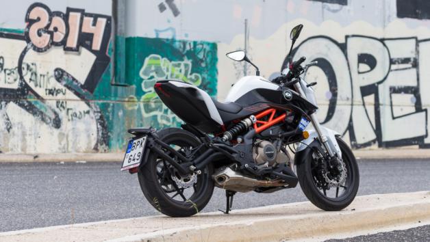 QJMOTOR SRK 400: Το μοναδικό στην κατηγορία του με στρόφαλο 360˚ QJMOTOR SRK 400: Το μοναδικό στην κατηγορία του με στρόφαλο 360˚