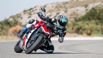 Ducati Streetfighter V4 Test: ! 