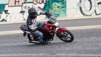Honda CB125F - Test:    commuter