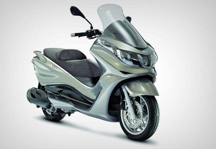 http://www.mototriti.gr/jpg/mtr/390/NEWS/X10_6.jpg