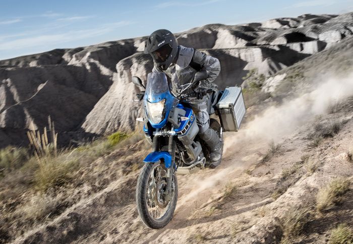 http://www.mototriti.gr/jpg/mtr/390/NEWS/xoma1.jpg