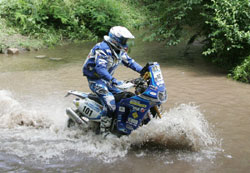 � ������ ������� ��� ���� ���� �� �� ������� �������� ��������� ��� Dakar ��� �� 2011. � ����� ���� ��� ������ �������, ��� ���� �����������. ����, ����� ���� � Simon Tampaxis � ��� ����, ����� ��������; ����� ���� � �������� ����� �������� ��� �������� ������� �� ���������� ��� ��� ������� ����� ��� ������ ��� �� 2011, ���� ����� ��� ���������; ��� ��� ���� �� ������ Dakar. �������� �����, ������� ��� ����� ����, ��������� ��� ��������� �� ������� ���-���� ���� ������ ��������