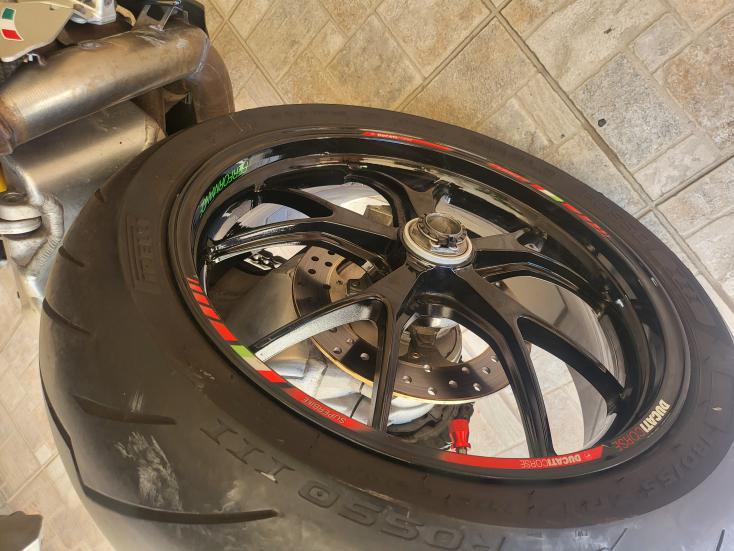 Ducati 848 -  2008 - 9 100 EUR Καινούργιες - Μεταχειρισμένες Μοτοσυκλέτες