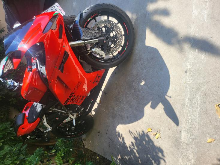 Ducati 848 -  2008 - 9 100 EUR Καινούργιες - Μεταχειρισμένες Μοτοσυκλέτες