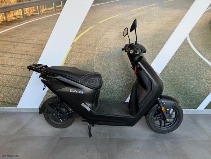 Honda e - Electric scooter EM1 2024 - 2 590 EUR Καινούργιες - Μεταχειρισμένες Μο
