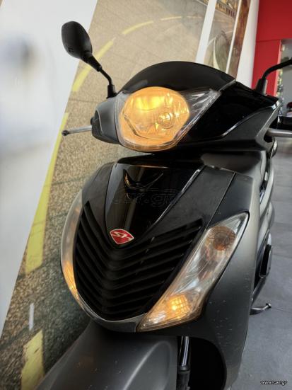 Honda SH 150i - CBS 2011 - 1 700 EUR Καινούργιες - Μεταχειρισμένες Μοτοσυκλέτες