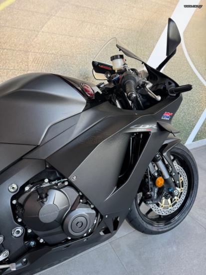 Honda CBR 600RR - ΕΤΟΙΜΟΠΑΡΑΔΟΤΟ 2025 - 12 900 EUR Καινούργιες - Μεταχειρισμένες