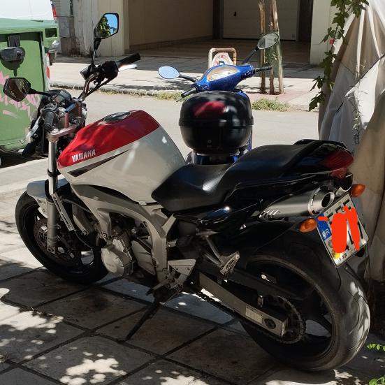 Yamaha FZ6 Naked -  2005 - 2 300 EUR Καινούργιες - Μεταχειρισμένες Μοτοσυκλέτες