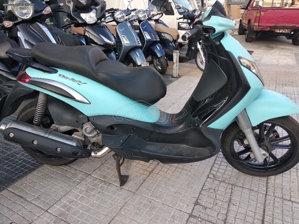 Piaggio Beverly 400 -  2008 - 1 800 EUR Καινούργιες - Μεταχειρισμένες Μοτοσυκλέτ