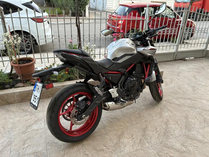 Kawasaki Z 650 -  2023 - 6 400 EUR Καινούργιες - Μεταχειρισμένες Μοτοσυκλέτες