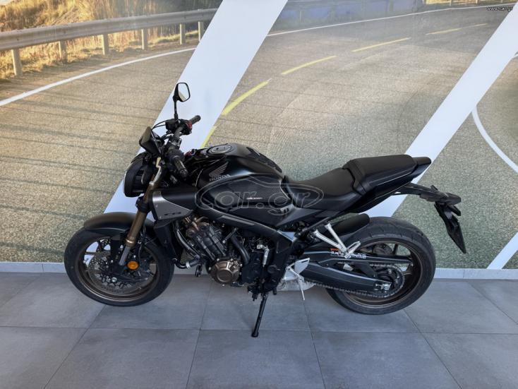 Honda CB 650 - R E-clutch 2025 - 8 900 EUR Καινούργιες - Μεταχειρισμένες Μοτοσυκ