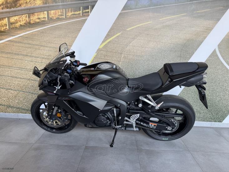 Honda CBR 600RR - CBR600RR 2025 - 11 200 EUR Καινούργιες - Μεταχειρισμένες Μοτοσ