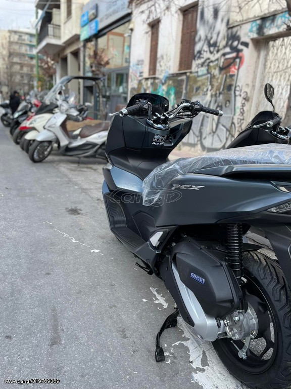 Honda PCX 125 -  2022 - 3 380 EUR Καινούργιες - Μεταχειρισμένες Μοτοσυκλέτες