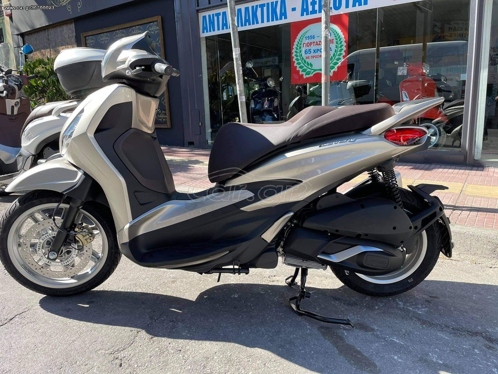 Piaggio Beverly 300 -  2022 - 4 990 EUR Καινούργιες - Μεταχειρισμένες Μοτοσυκλέτ