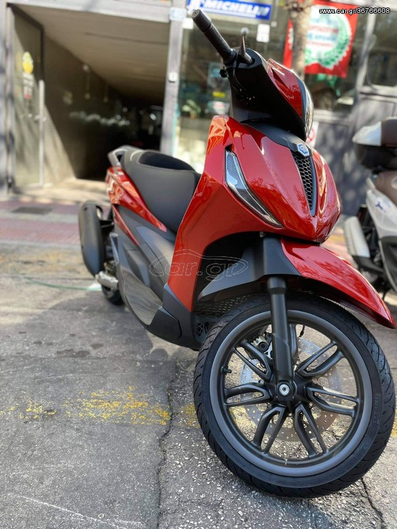 Piaggio Beverly 300 -  2022 - 4 990 EUR Καινούργιες - Μεταχειρισμένες Μοτοσυκλέτ