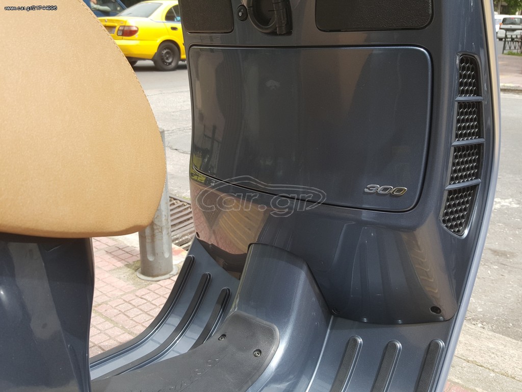 Piaggio Vespa GTS 300 -  2022 - 4 660 EUR Καινούργιες - Μεταχειρισμένες Μοτοσυκλ