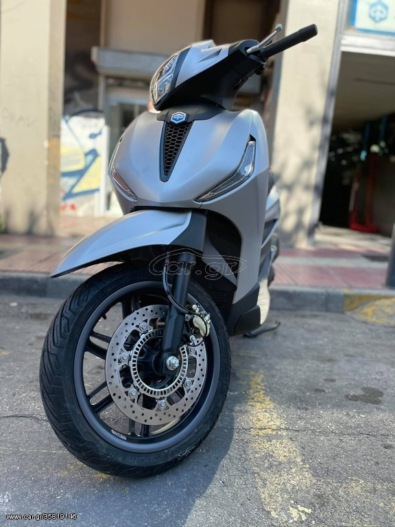 Piaggio Beverly 300i -  2022 - 4 990 EUR Καινούργιες - Μεταχειρισμένες Μοτοσυκλέ