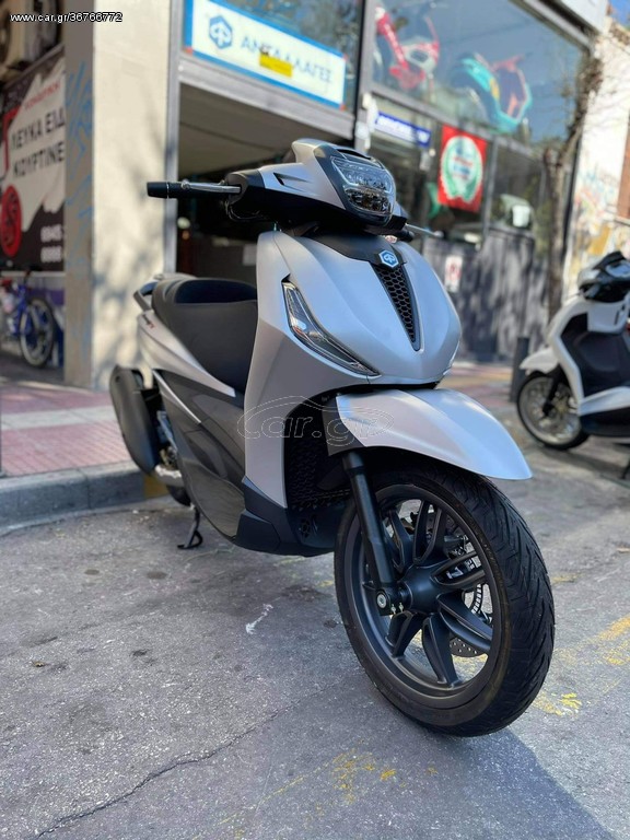 Piaggio Beverly 300 -  2022 - 4 990 EUR Καινούργιες - Μεταχειρισμένες Μοτοσυκλέτ