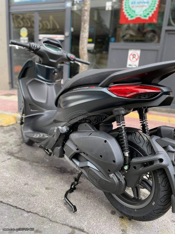 Piaggio Beverly 300 -  2022 - 4 990 EUR Καινούργιες - Μεταχειρισμένες Μοτοσυκλέτ