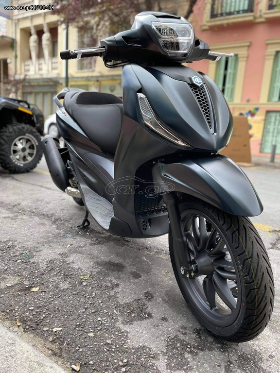 Piaggio Beverly 300 -  2022 - 4 990 EUR Καινούργιες - Μεταχειρισμένες Μοτοσυκλέτ