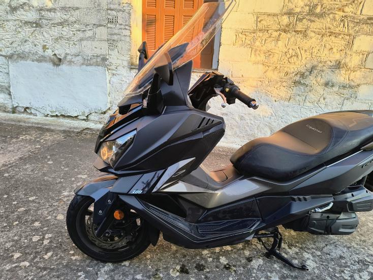 Sym Cruisym 300 -  2018 - 3 200 EUR Καινούργιες - Μεταχειρισμένες Μοτοσυκλέτες