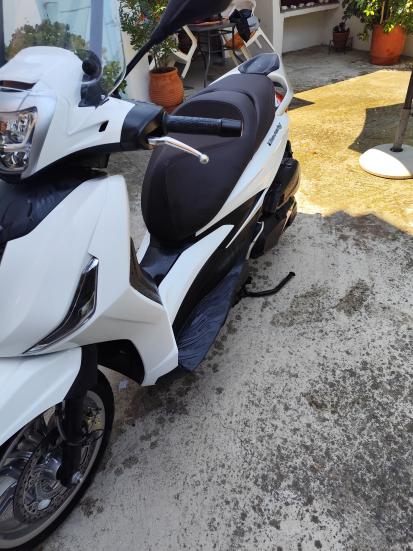Piaggio Beverly 400 - 400e 2023 - 4 800 EUR Καινούργιες - Μεταχειρισμένες Μοτοσυ