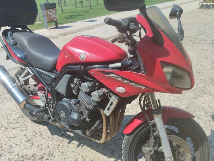 Yamaha FZS 600 Fazer -  2002 - 2 000 EUR Καινούργιες - Μεταχειρισμένες Μοτοσυκλέ
