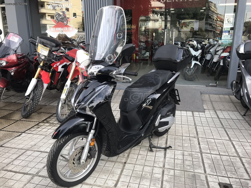 Honda SH 150i -  2017 - 3 295 EUR Καινούργιες - Μεταχειρισμένες Μοτοσυκλέτες