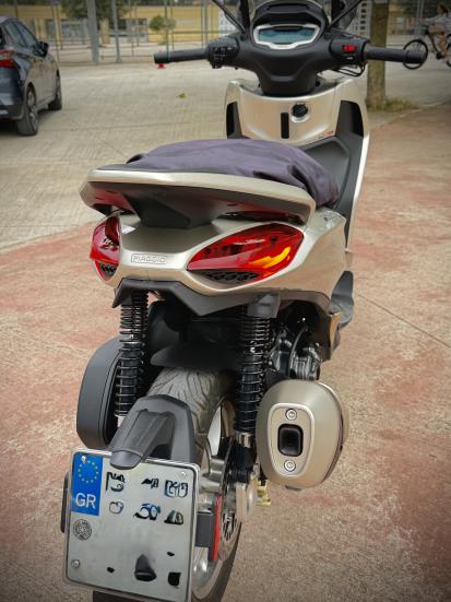 Piaggio Beverly 300 -  2024 - 4 300 EUR Καινούργιες - Μεταχειρισμένες Μοτοσυκλέτ