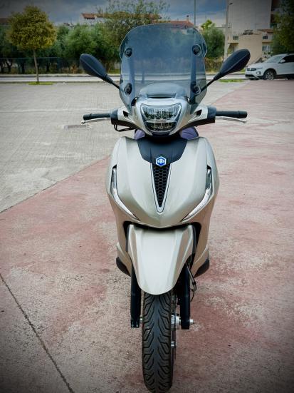 Piaggio Beverly 300 -  2024 - 4 300 EUR Καινούργιες - Μεταχειρισμένες Μοτοσυκλέτ