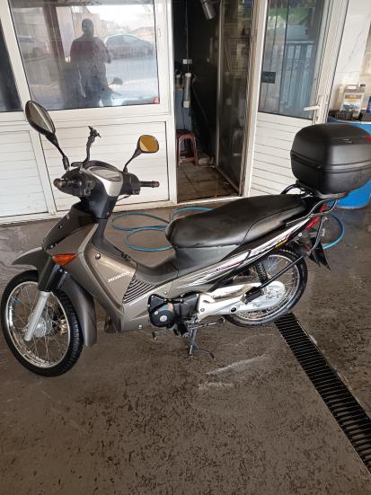 Honda Innova 125 -  2010 - 1 400 EUR Καινούργιες - Μεταχειρισμένες Μοτοσυκλέτες