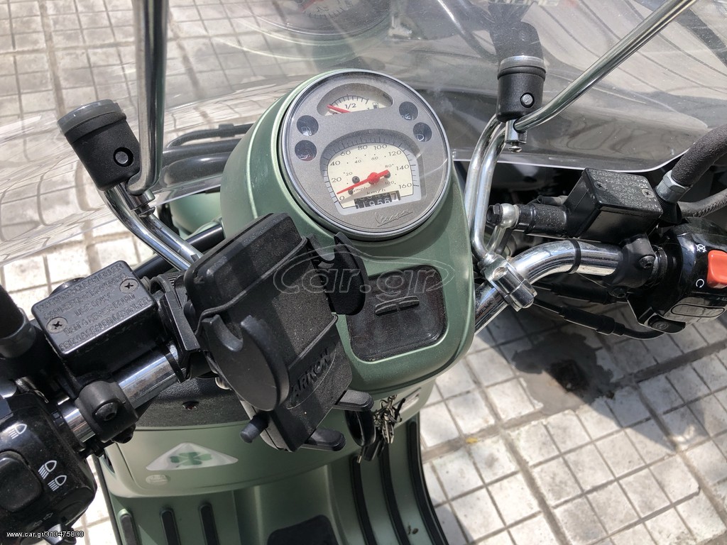 Vespa GTS 300 -  2019 - 4 995 EUR Καινούργιες - Μεταχειρισμένες Μοτοσυκλέτες