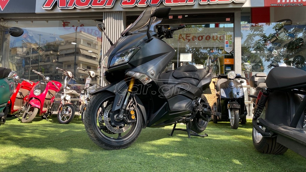 Yamaha T-Max 530 -  2015 - 8 495 EUR Καινούργιες - Μεταχειρισμένες Μοτοσυκλέτες