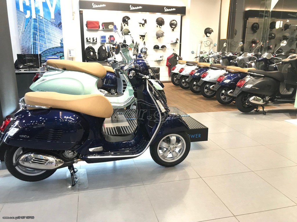 Vespa GTS 300 -  2022 - 4 660 EUR Καινούργιες - Μεταχειρισμένες Μοτοσυκλέτες