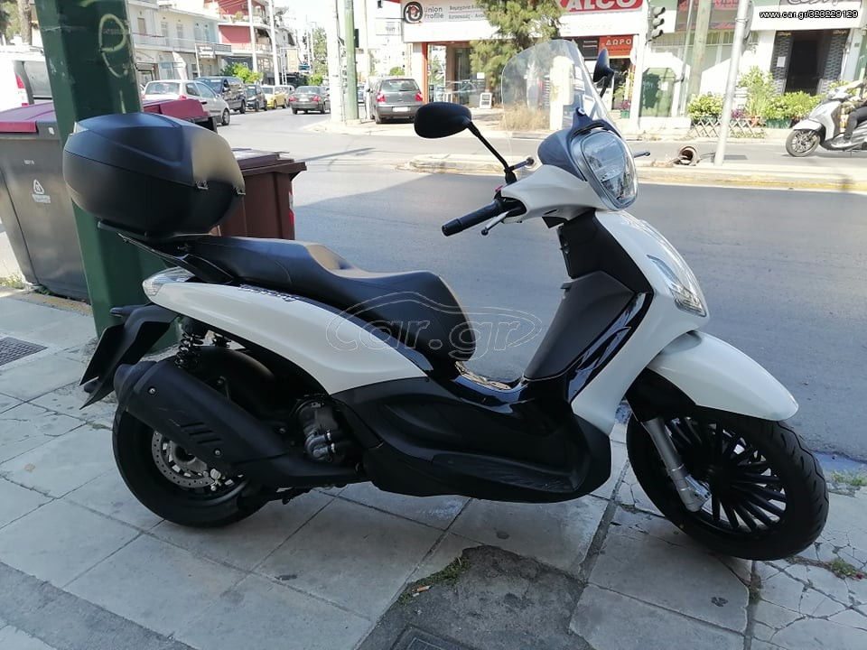 Piaggio Beverly 300i -  2015 - 3 350 EUR Καινούργιες - Μεταχειρισμένες Μοτοσυκλέ