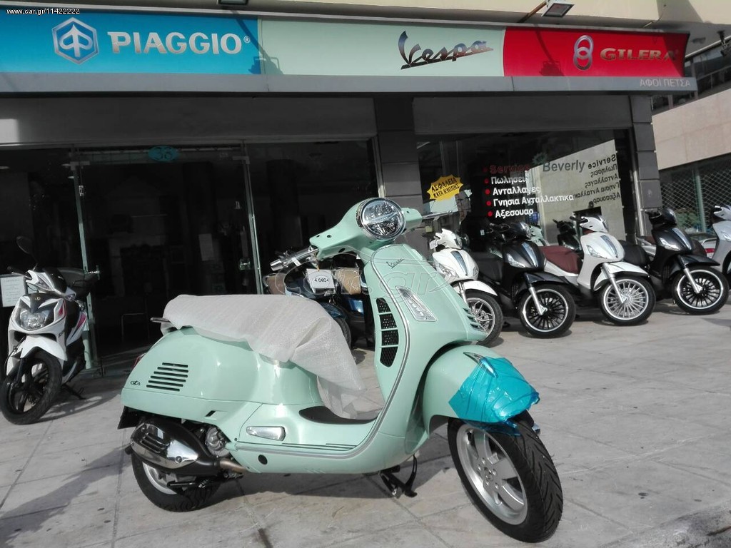 Vespa GTS 300 -  2022 - 4 750 EUR Καινούργιες - Μεταχειρισμένες Μοτοσυκλέτες