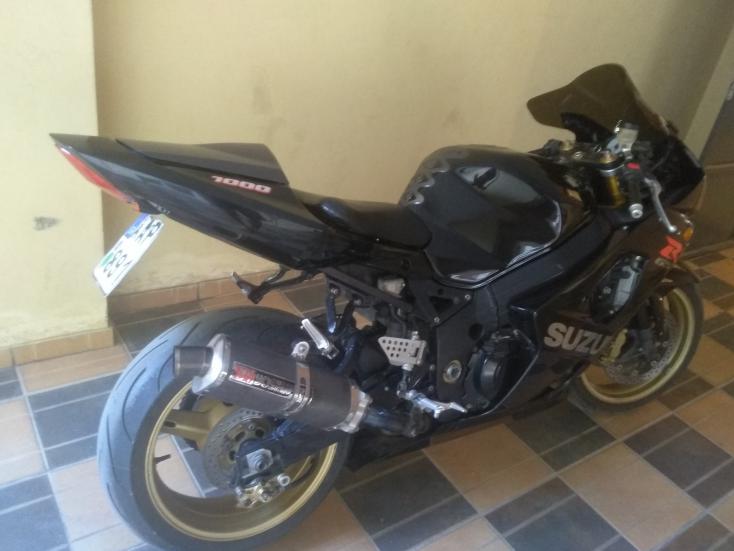 Suzuki GSX-R 1000 - GSX-R 2004 - 3 000 EUR Καινούργιες - Μεταχειρισμένες Μοτοσυκ