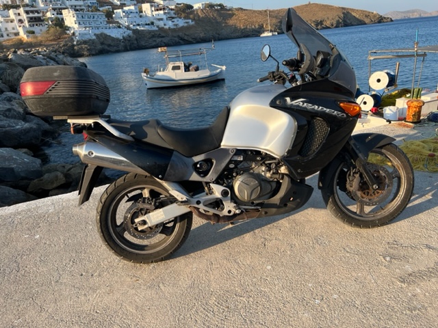 Honda Varadero 1000 -  1999 - 2 000 EUR Καινούργιες - Μεταχειρισμένες Μοτοσυκλέτ