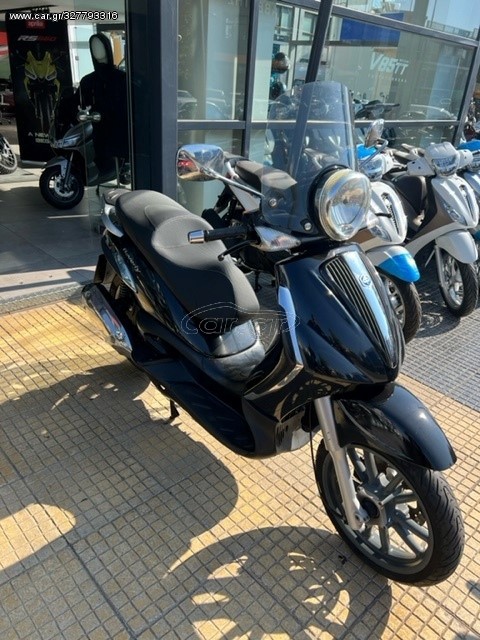 Piaggio Beverly 300i Tourer -  2010 - 2 000 EUR Καινούργιες - Μεταχειρισμένες Μο