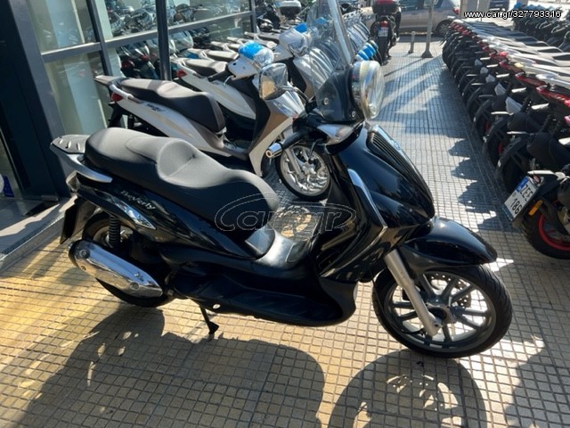 Piaggio Beverly 300i Tourer -  2010 - 2 000 EUR Καινούργιες - Μεταχειρισμένες Μο