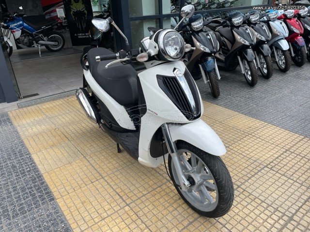 Piaggio Carnaby 300 Cruiser -  2015 - 2 200 EUR Καινούργιες - Μεταχειρισμένες Μο