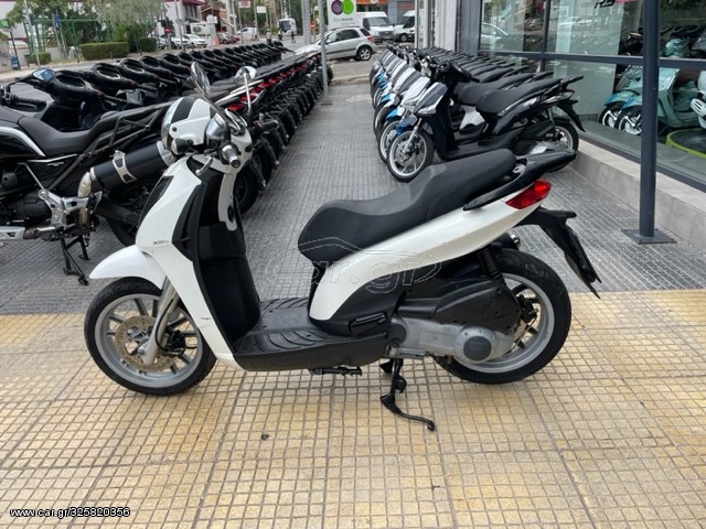 Piaggio Carnaby 300 Cruiser -  2015 - 2 200 EUR Καινούργιες - Μεταχειρισμένες Μο