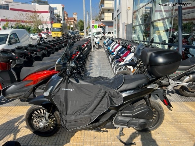 Piaggio Beverly 300 -  2021 - 4 000 EUR Καινούργιες - Μεταχειρισμένες Μοτοσυκλέτ