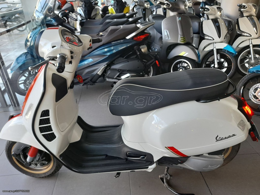 Vespa GTS 300 -  2021 - 5 100 EUR Καινούργιες - Μεταχειρισμένες Μοτοσυκλέτες