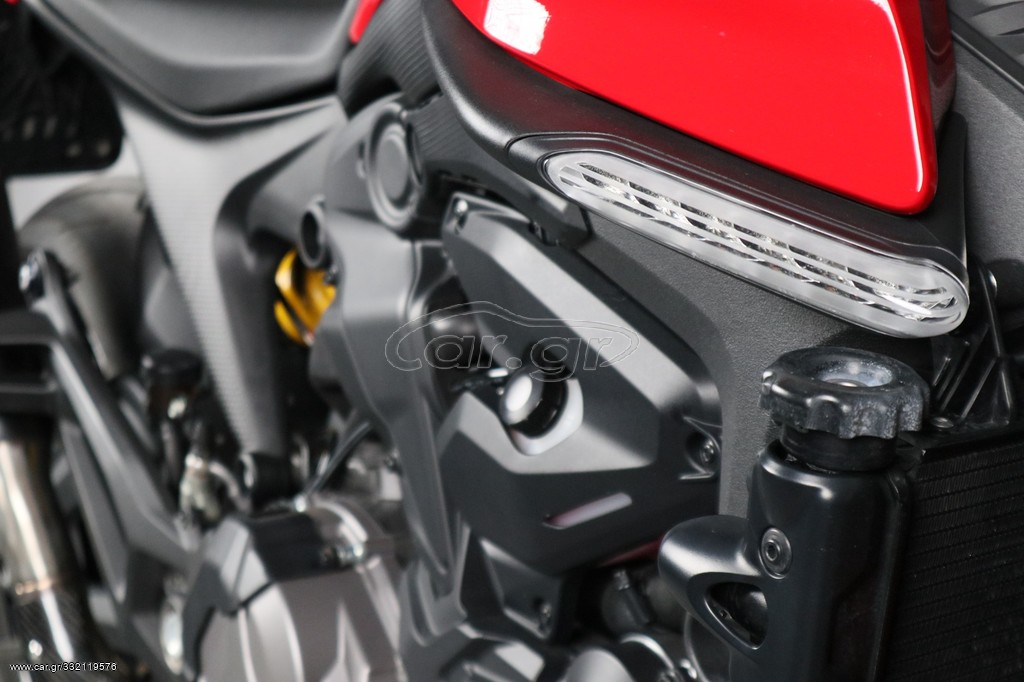 Ducati Monster - Red 2022 - 12 500 EUR Καινούργιες - Μεταχειρισμένες Μοτοσυκλέτε