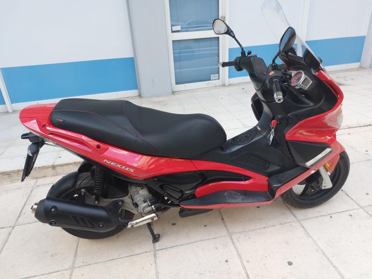 Gilera Nexus 300 -  2010 - 2 500 EUR Καινούργιες - Μεταχειρισμένες Μοτοσυκλέτες