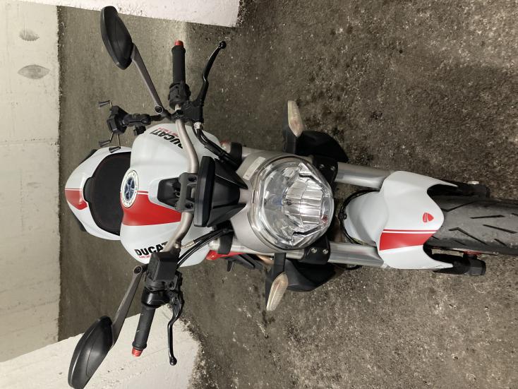 Ducati Monster 821 -  2015 - 7 300 EUR Καινούργιες - Μεταχειρισμένες Μοτοσυκλέτε