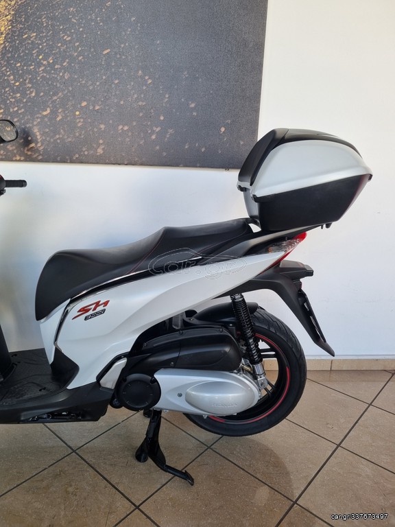 Honda SH 300i - ΑΒS 2018 - 3 900 EUR Καινούργιες - Μεταχειρισμένες Μοτοσυκλέτες