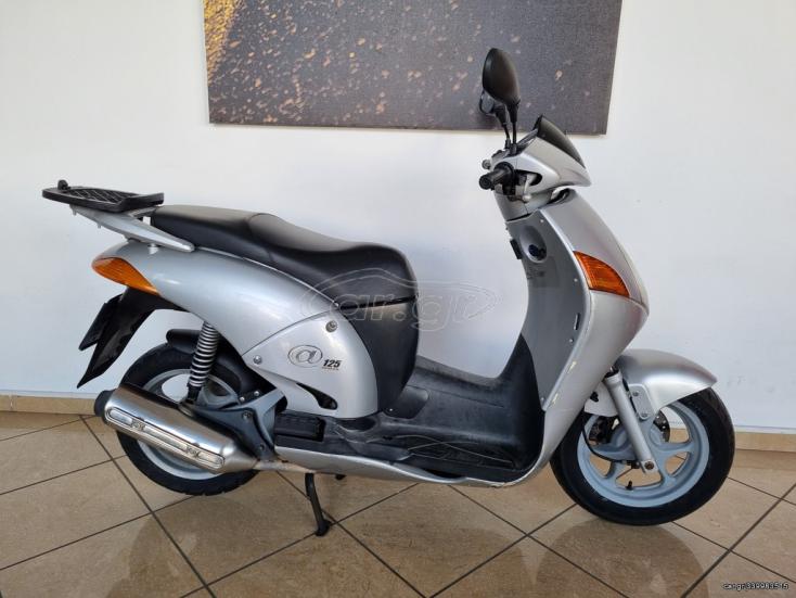 Honda NES 125 -  2001 - 1 500 EUR Καινούργιες - Μεταχειρισμένες Μοτοσυκλέτες